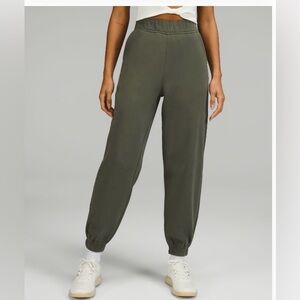 Lululemon Relaxed High Rise Jogger - Carob Brown - 14